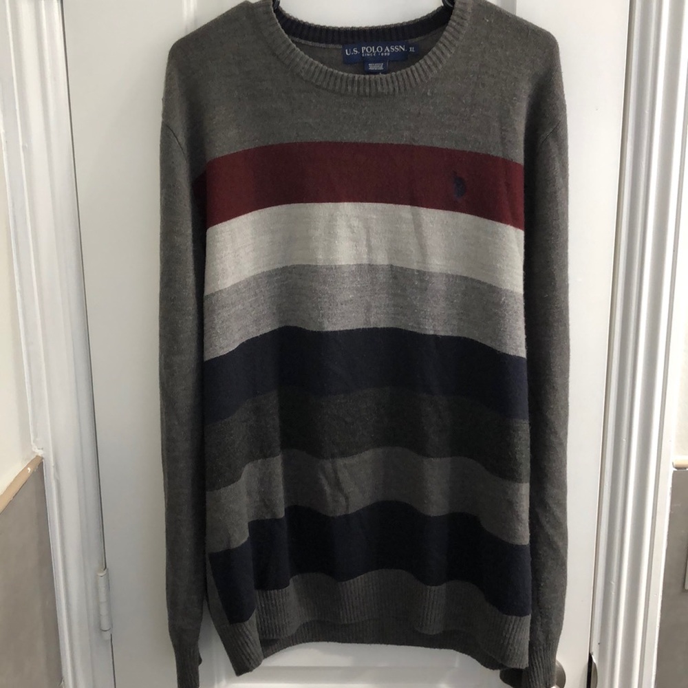Men’s sweater